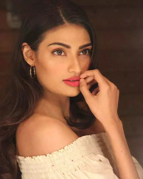 files/16_-Athiya-Shetty-2_jpg.webp
